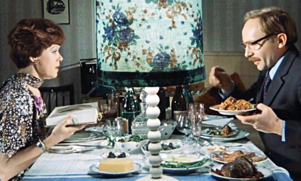 Это любимое блюдо россиян оказалось крайне опасным: летом есть в каждом доме